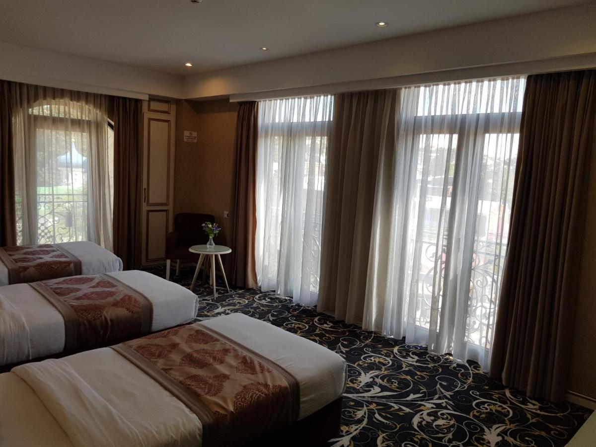 Gold Tbilisi Hotel Zewnętrze zdjęcie